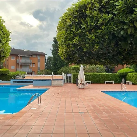 Residenza Cappuccini Aparthotel Peschiera del Garda Buitenkant foto